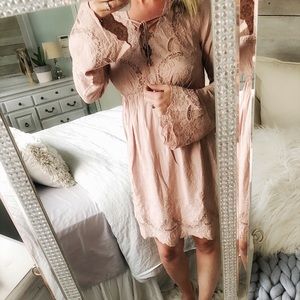 Gorgeous blush dress, perfect for fall.